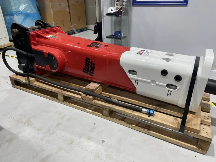 Rammer Sandvik Allied 2166E